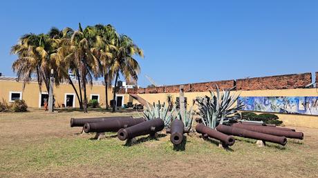 MOZAMBIQUE : ITINERARIO POR LOS BARRIOS DE MAPUTO