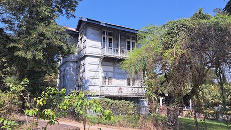 MOZAMBIQUE : ITINERARIO POR LOS BARRIOS DE MAPUTO