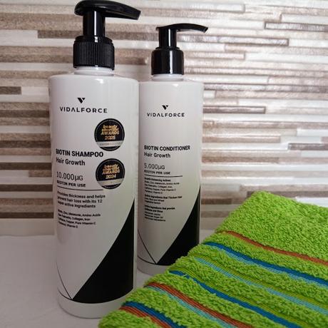 Cabello más fuerte y con vida con el champú y acondicionador VidalForce