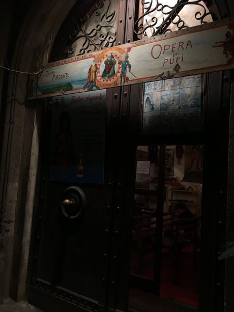 L´Opera dei Pupi (Teatro de marionetas), un clásico siciliano. IMG_3469.JPG