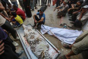 El Ejército de Israel derriba otra torre residencial con un bombardeo contra la ciudad de Gaza