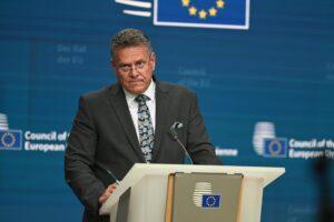 Trump ofrece imponer sanciones de calado a Rusia si todos los países OTAN cesan la compra de petróleo ruso