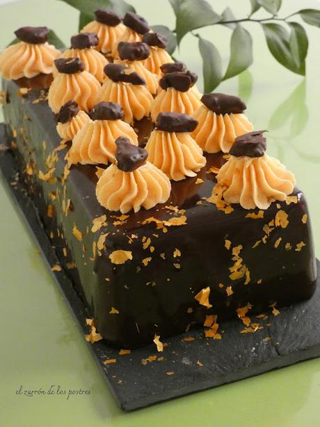 Semifrío Entremet de Maní y Chocolate Semifrío Entremet de Maní y Chocolate