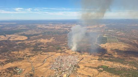 Controlado el incendio declarado el pasado viernes en el Embalse de Teliarán, en Calañas