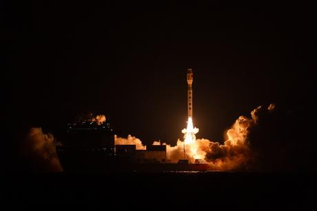 Segundo lanzamiento en menos de un mes: Geely lanza otros 11 satélites y completa 52 en su constelación Segundo lanzamiento en menos de un mes: Geely lanza otros 11 satélites y completa 52 en su constelación