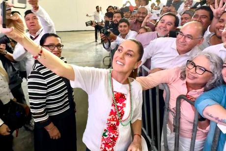 Alcalde Enrique Galindo felicita a la Presidenta Claudia Sheinbaum por su primer informe de gobierno