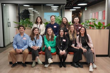 Transformación digital e IA para democratizar la atención de salud Transformación digital e IA para democratizar la atención de salud