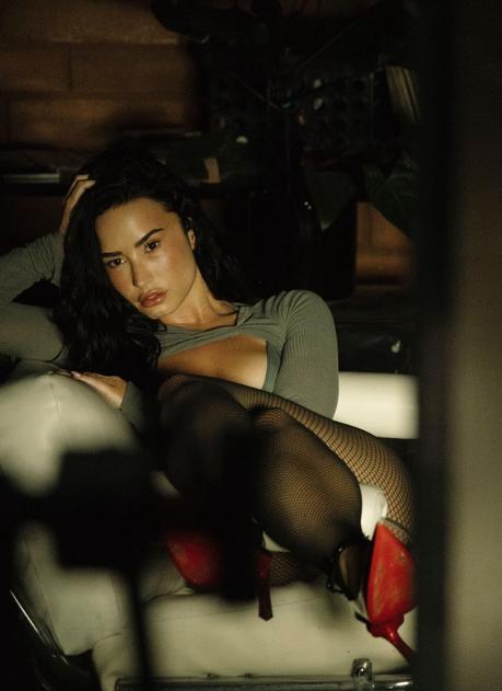Demi Lovato regresa con «Here All Night»