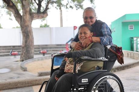 Personas con discapacidad reciben apoyos funcionales en San Luis Potosí