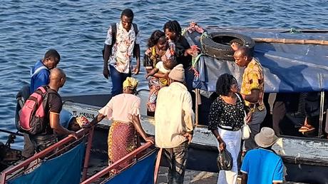 MOZAMBIQUE : INHAMBANE Y LA PRAIA DE TOFO MOZAMBIQUE : INHAMBANE Y LA PRAIA DE TOFO