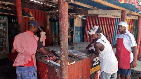 MOZAMBIQUE : INHAMBANE Y LA PRAIA DE TOFO MOZAMBIQUE : INHAMBANE Y LA PRAIA DE TOFO