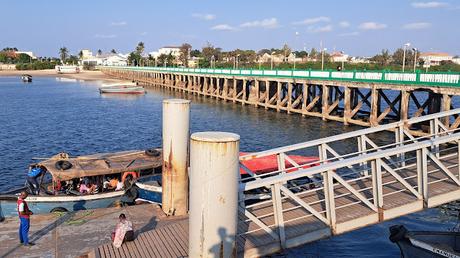 MOZAMBIQUE : INHAMBANE Y LA PRAIA DE TOFO MOZAMBIQUE : INHAMBANE Y LA PRAIA DE TOFO