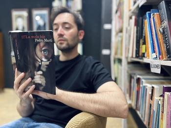 Pedro Martí, el escritor que transformó sus recuerdos de Almansa en el thriller revelación nacional: «La mala hija»
