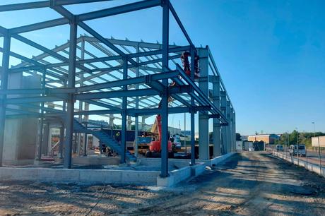 Desarrollo a medida de estructuras metálicas para el montaje de nuevos almacenes y naves industriales