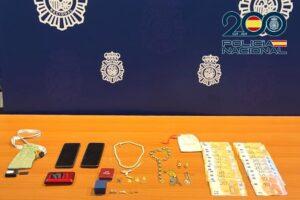 PP entrega 2.000 firmas de los pueblos de Hormigos y El Carpio pidiendo más guardias civiles en la comarca de Torrijos PP entrega 2.000 firmas de los pueblos de Hormigos y El Carpio pidiendo más guardias civiles en la comarca de Torrijos