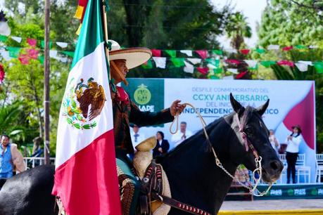 Villa de Pozos conmemoró Independencia de México con desfile cívico-militar