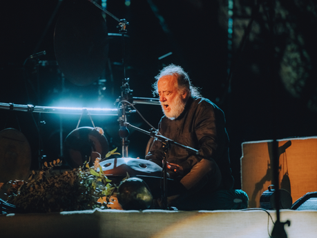 Ruinas Circulares: el viaje sonoro de Manongo Mujica en pantalla grande