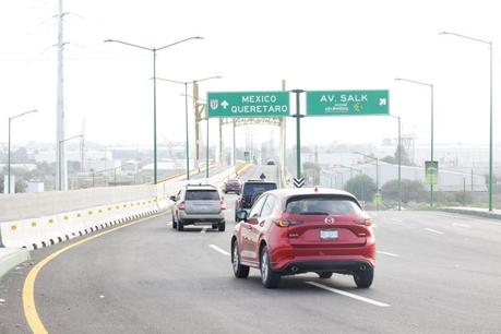 Alta afluencia vehicular en primeras semanas de operación de la nueva Vía Alterna Alta afluencia vehicular en primeras semanas de operación de la nueva Vía Alterna