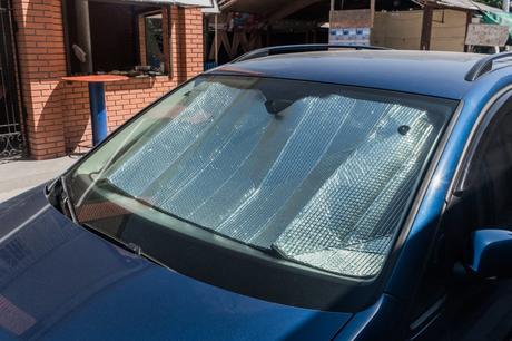 Cómo hacer publicidad para autoescuelas en 8 pasos Parasol de coche