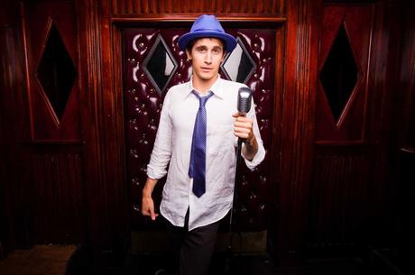 Stand up comedian by halbergman