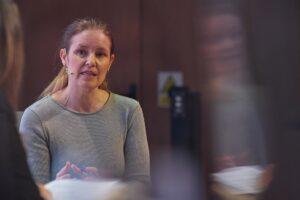 California introduce nuevas restricciones para frenar las tácticas de inmigración encubiertas de Trump