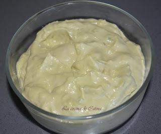 Huevos rellenos con aguacate, gambitas y mayonesa de aguacate Huevos rellenos con aguacate, gambitas y mayonesa de aguacate