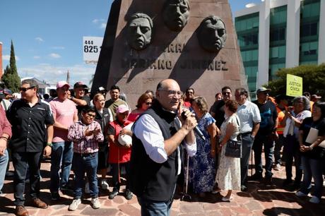Gobierno Municipal y ciudadanía trabajan juntos en el Domingo de Pilas para un San Luis Amable