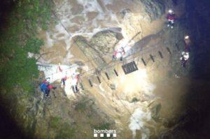 Bomberos forestales de Montes Claros y El Vado, indignados por con contar con ellos para sofocar el fuego de Peñalba