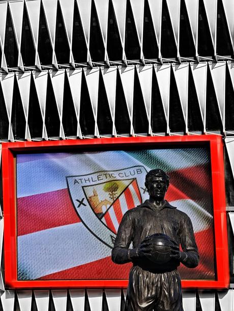 3 Simbolos en una sola foto.. UNIQUE | Arte y fotografía en Bilbao | Ibarakaldo