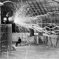 Merina Gris estrenan Tesla Bat Sutan junto a Gorka Urbizu