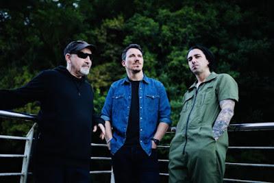 CABALLOS YONKIS: 'SOBREDOSIS' CABALLOS YONKIS: 'SOBREDOSIS'