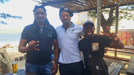 MOZAMBIQUE : BEIRA Y LA PLAYA DE MAKUTI MOZAMBIQUE : BEIRA Y LA PLAYA DE MAKUTI