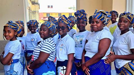 MOZAMBIQUE : BEIRA Y LA PLAYA DE MAKUTI MOZAMBIQUE : BEIRA Y LA PLAYA DE MAKUTI