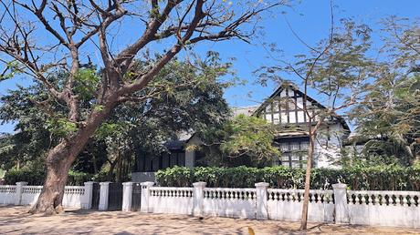 MOZAMBIQUE : BEIRA Y LA PLAYA DE MAKUTI MOZAMBIQUE : BEIRA Y LA PLAYA DE MAKUTI