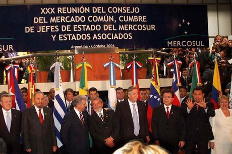 La política internacional de Argentina al servicio de Estados Unidos La política internacional de Argentina al servicio de Estados Unidos