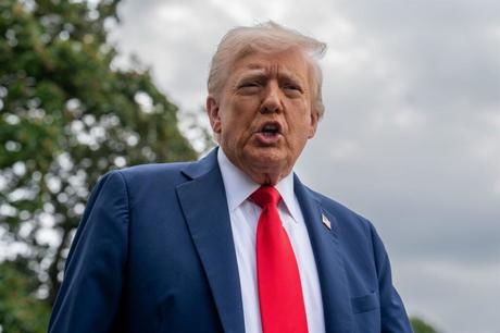 El expresidente Peter Mutharika marcha en cabeza con un amplio margen y aspira a vencer en primera ronda