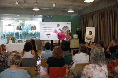 Exploran la viabilidad de crear y comercializar nuevos alimentos a base de escaramujos, endrinas, bellotas o piñas verdes mallorquinas