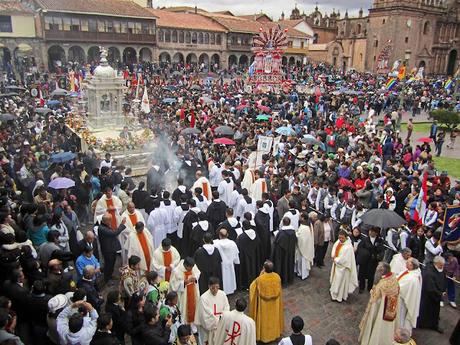 Corpus Christi en Cusco: Tradición, Fe y Cultura en el Corazón del Perú Corpus Christi en Cusco: Tradición, Fe y Cultura en el Corazón del Perú