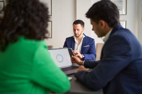 Marketing de contenidos en España; la diferencia entre publicar y posicionarse con estrategia