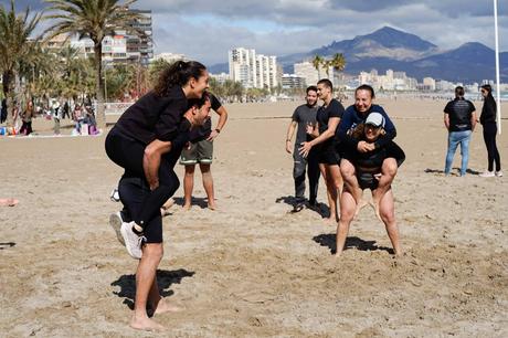 Train Love Repeat impulsa la fuerza física y mental a través del entrenamiento con pesas
