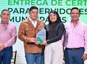 Ricardo Gallardo respalda trabajo Concejal Presidenta Villa Pozos