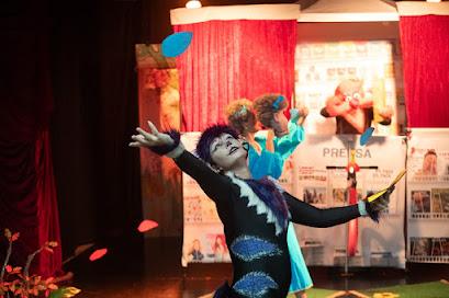 Lolita Pluma, Reina del Parque Santa Catalina. Manu Mdina Lolita Pluma, Reina del Parque Santa Catalina. Manu Mdina