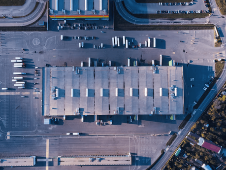 El papel del arquitecto en el diseño de naves industriales: entre la norma y la oportunidad de crear valor El papel del arquitecto en el diseño de naves industriales: entre la norma y la oportunidad de crear valor