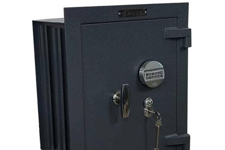 Arcas Gruber refuerza la seguridad con cajas fuertes biométricas y electrónicas de fabricación española