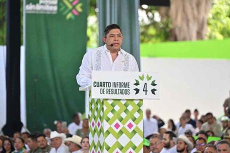 Más apoyo sin límites reafirma Ricardo Gallardo en el informe desde Tamazunchale