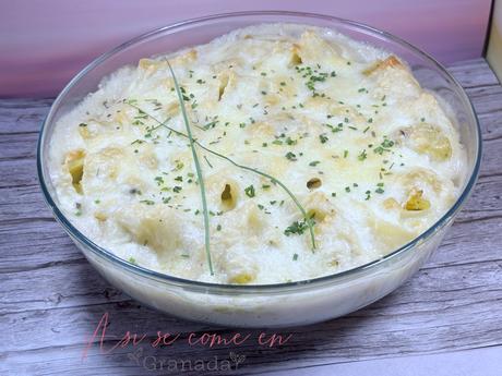 Galets rellenos de mar con bechamel