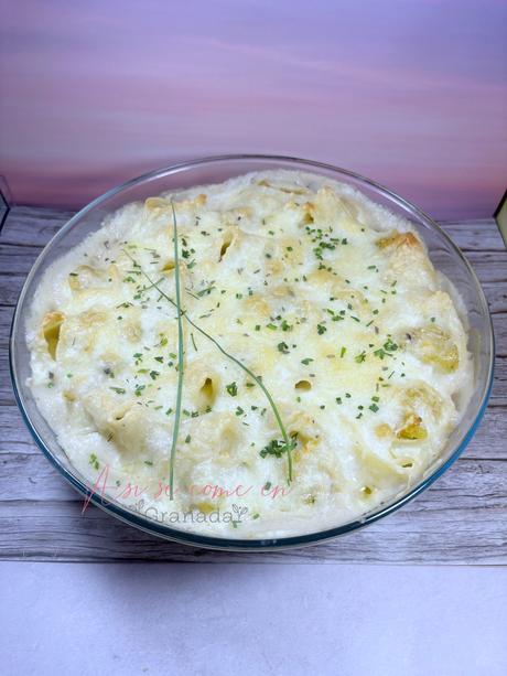 Galets rellenos de mar con bechamel