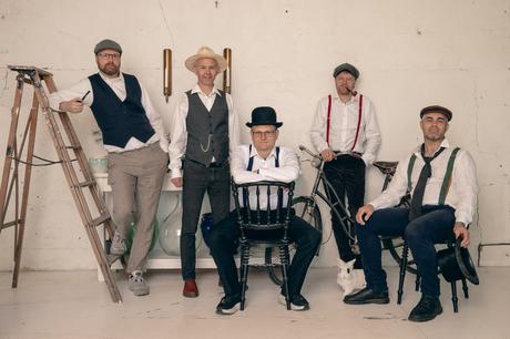 Panzerpappa - Landsbysladder (2025) Panzerpappa - Landsbysladder (2025)