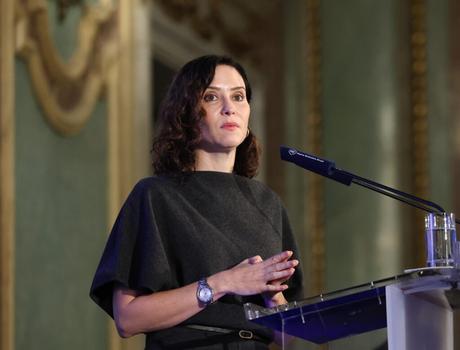 Núñez agradece a Ayuso su interés por fuego de Peñalba y lamenta que Page lo «haya opacado no enviando más efectivos»