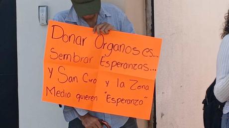 Pacientes renales exigen reactivación del área de trasplantes del Hospital Central